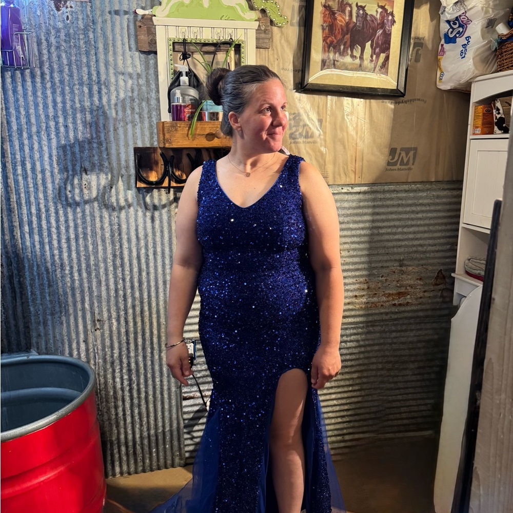 Elegant Blue Sequin Evening Gown